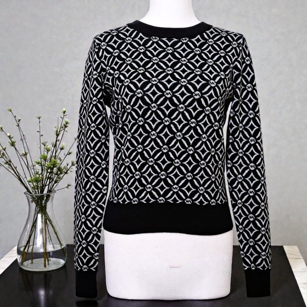 Michael Kors Size Medium (10-12) Black and Grey Logo Jacquard Sweater NW - Picture 2 of 13